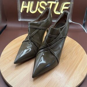 CHLOE Leather Point Toe Heel Booties Army Green Size 7.5